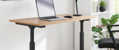 Le scrivanie elettriche regolabili in altezza guadagnano slancio poiché gli uffici danno priorità alla salute e alla produttività